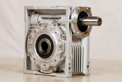 Exploded view of worm gearbox components